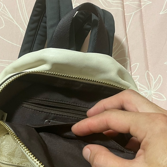 Cute coach backpack mini. Love this backpack! - Picture 7 of 10